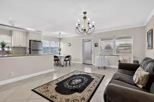 181 Coventry H, West Palm Beach, FL 33417 - Photo 4