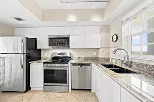 140 NE 28th Ave, Pompano Beach, FL 33062 - Photo 14