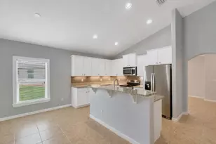 655 Valencia Cir SW, Vero Beach, FL 32968 - Photo 12