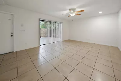 237 Alemeda Drive #3, Palm Springs, FL 33461 - Photo 2