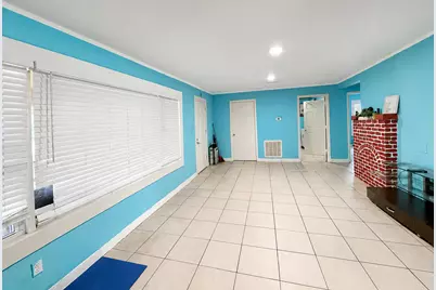 1204 Easter Avenue, Fort Pierce, FL 34950 - Photo 6