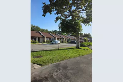 605 NW 47th Street, Pompano Beach, FL 33064 - Photo 24