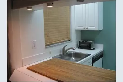 2400 NE 10th Street NE #305, Pompano Beach, FL 33062 - Photo 10