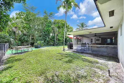 4203 NW 75th Avenue, Coral Springs, FL 33065 - Photo 38