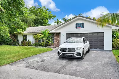4203 NW 75th Avenue, Coral Springs, FL 33065 - Photo 40