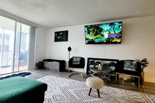 1660 NE 191st St, Miami, FL 33179 - Photo 24