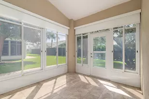 1676 SW Harbour Isles Cir, Port Saint Lucie, FL 34986 - Photo 24