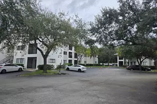 2445 SW 18th Terrace, Fort Lauderdale, FL 33315 - Photo 6