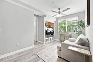 633 NE 11th Ave, Fort Lauderdale, FL 33304 - Photo 16