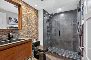 411 N New River Dr E, Fort Lauderdale, FL 33301 - Photo 46