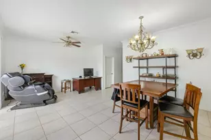 831 NW 130th Ave, Pembroke Pines, FL 33028 - Photo 4