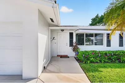 2377 SW 8th Avenue, Boynton Beach, FL 33426 - Photo 4