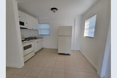 1853 NW 5th Street, Miami, FL 33125 - Photo 4