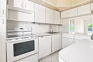 8321 Sands Point Blvd, Tamarac, FL 33321 - Photo 8