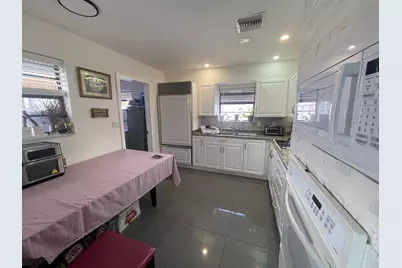 2310 N 67th Terrace, Hollywood, FL 33024 - Photo 8