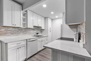 1038 Cambridge B, Deerfield Beach, FL 33442 - Photo 1
