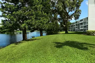 1038 Cambridge B, Deerfield Beach, FL 33442 - Photo 16