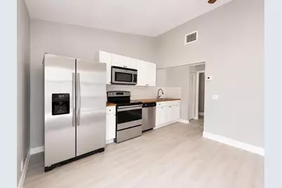 32 Lake Osborne Drive #6, Lake Worth, FL 33461 - Photo 4