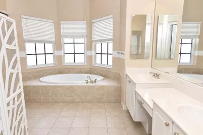 9570 Lantern Bay Circle, West Palm Beach, FL 33411 - Photo 16