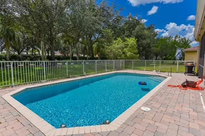 9570 Lantern Bay Circle, West Palm Beach, FL 33411 - Photo 22