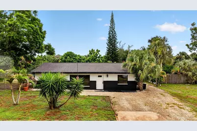 820 E 13th Street, Stuart, FL 34994 - Photo 1