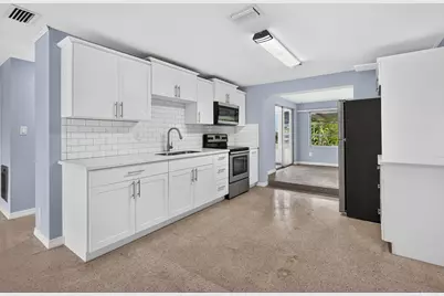 820 E 13th Street, Stuart, FL 34994 - Photo 8