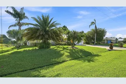 1863 SE Bowie Street, Port Saint Lucie, FL 34952 - Photo 8
