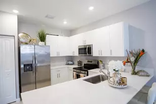 11966 NW 46th St, Coral Springs, FL 33076 - Photo 2