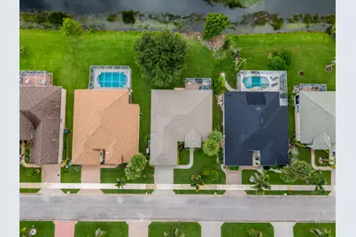 531 SW Lake Manatee Way, Port Saint Lucie, FL 34986 - Photo 12
