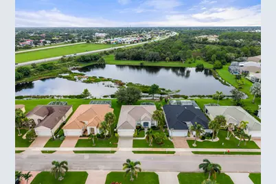 531 SW Lake Manatee Way, Port Saint Lucie, FL 34986 - Photo 8