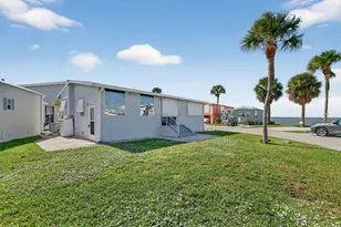 217 Nettles Blvd, Jensen Beach, FL 34957 - Photo 2