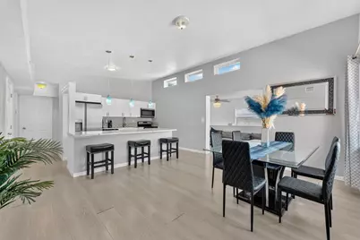 910 NW 17th Avenue, Fort Lauderdale, FL 33311 - Photo 2