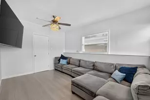 910 NW 17th Ave, Fort Lauderdale, FL 33311 - Photo 6