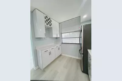 3635 Whitehall Drive #404, West Palm Beach, FL 33401 - Photo 10