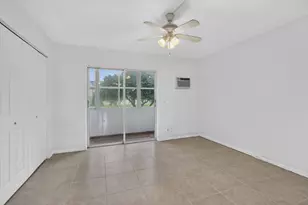 210 Canterbury J, West Palm Beach, FL 33417 - Photo 10