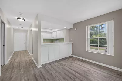 803 SE Central Parkway #9, Stuart, FL 34994 - Photo 4