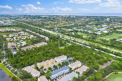 356 W Thatch Palm Circle #105, Jupiter, FL 33458 - Photo 18