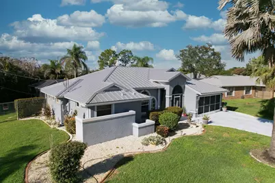 549 SE Cliff Road, Port Saint Lucie, FL 34984 - Photo 2