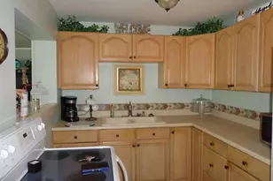 11751 Oleander Dr, Royal Palm Beach, FL 33411 - Photo 6
