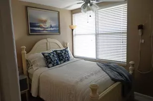 11751 Oleander Dr, Royal Palm Beach, FL 33411 - Photo 10