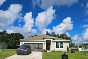 1017 SW Longfellow Rd, Port Saint Lucie, FL 34953 - Photo 2
