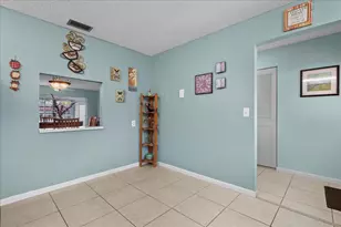 892 Worcester Ln, Lake Worth, FL 33467 - Photo 4