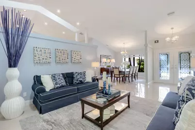 156 Thornton Drive, Palm Beach Gardens, FL 33418 - Photo 2
