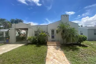720 Nathan Hale Rd, West Palm Beach, FL 33405 - Photo 1