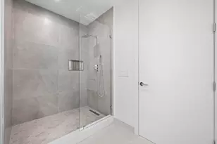 220 Lake Shore Dr, Lake Park, FL 33403 - Photo 10