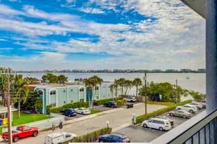 1502 S Lakeside Dr, Lake Worth Beach, FL 33460 - Photo 30