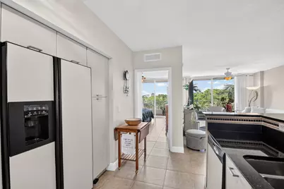 700 E Boynton Beach Boulevard #410, Boynton Beach, FL 33435 - Photo 10