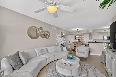 700 E Boynton Beach Boulevard #410, Boynton Beach, FL 33435 - Photo 16