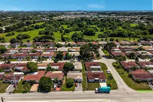1060 NW 49th Ct, Deerfield Beach, FL 33064 - Photo 34