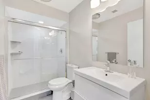 363 Prestwick Cir, Palm Beach Gardens, FL 33418 - Photo 16